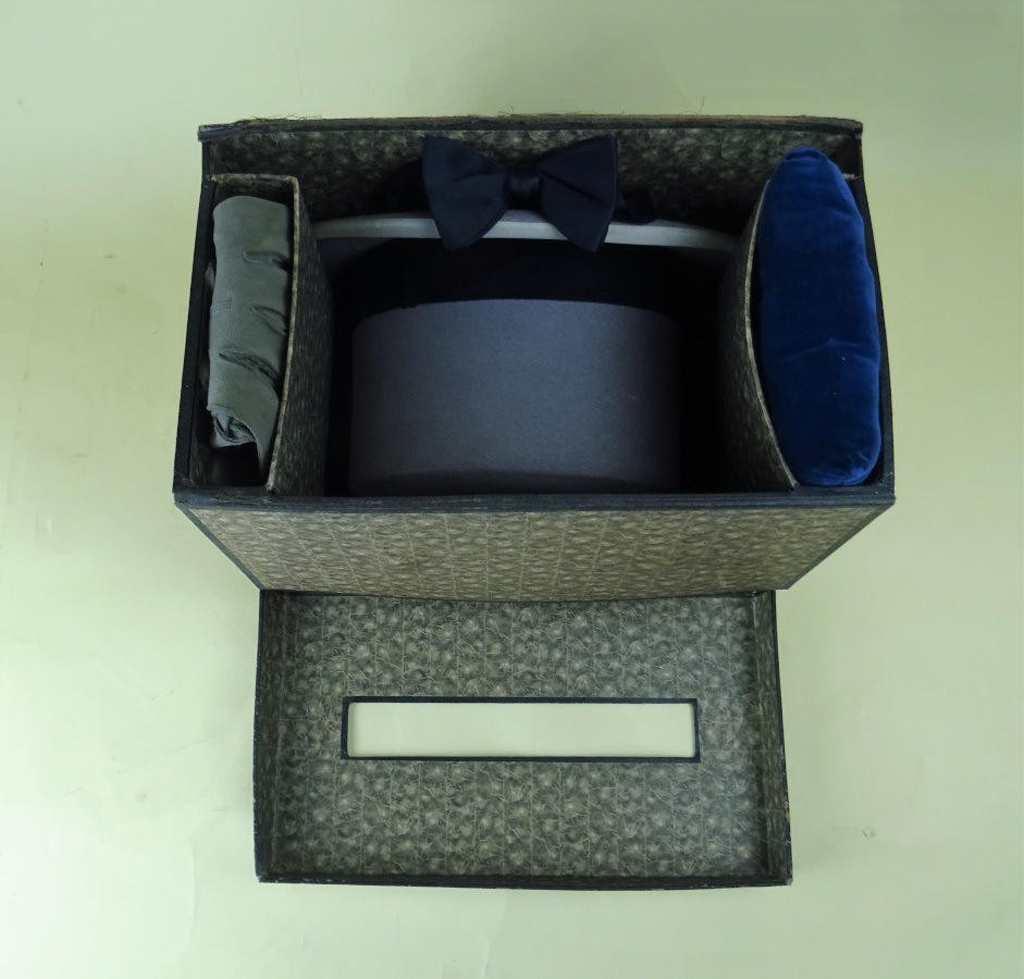 Woodrow top Hat and Box (3).JPG